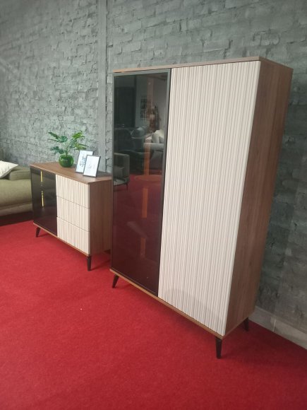 Комод з підсвіткою Вічі / Vici KSZ103 1-дверний з 3 шухлядами Горіх/кашемір Perfect Home Польща (PFH-091277) Комод з підсвіткою Вічі / Vici KSZ103 1-дверний з 3 шухлядами Горіх/кашемір Perfect Home Польща (PFH-091277)