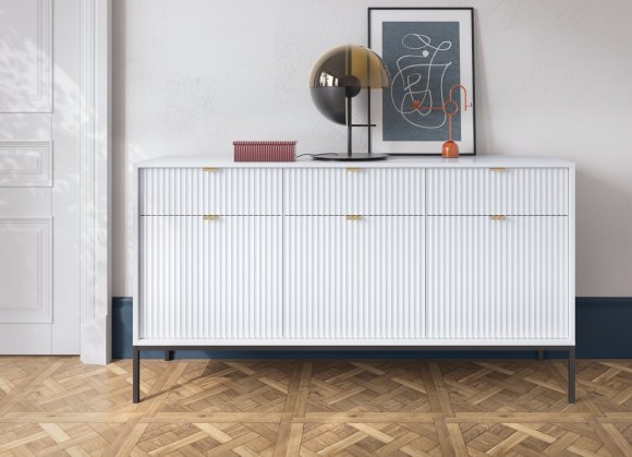 Комод Perfect Home Нова / Nova 3-дверний з 3 шухлядами і чорними ніжками KSZ154 Білий (PFH-091240) Комод Perfect Home Нова / Nova 3-дверний з 3 шухлядами і чорними ніжками KSZ154 Білий (PFH-091240)