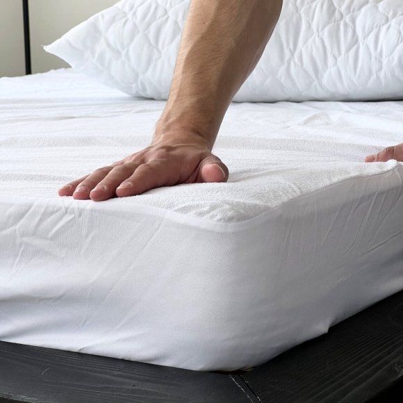 Наматрацник AquaStop з резинкою по периметру 80х160 см