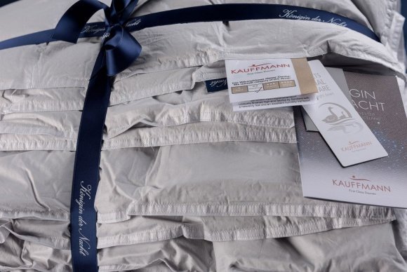 Ковдра пухова Konigin Der Nacht 220х240 см Ковдра пухова Konigin Der Nacht 220х240 см