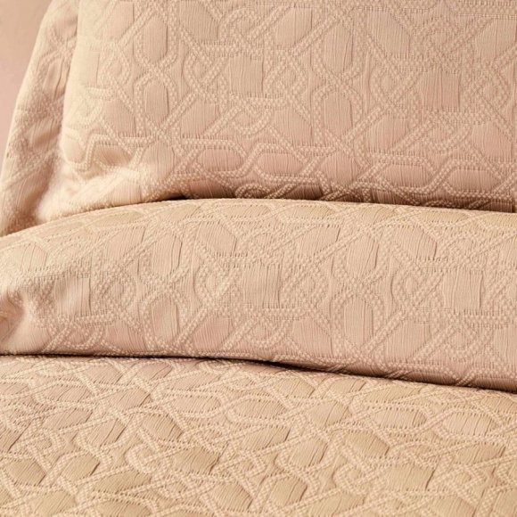 Покривало з наволочками Back To Basic pudra 250х240 см євро svt-2000022284998 Покривало з наволочками Back To Basic pudra 250х240 см євро svt-2000022284998