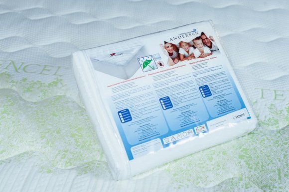 Наматрасник водонепроникний 90х200х25 см (CMP071) Наматрасник водонепроникний 90х200х25 см (CMP071)